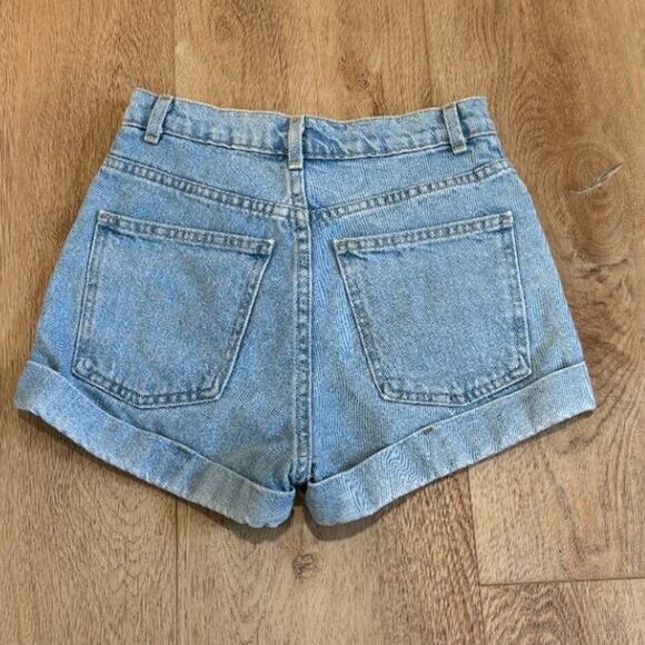 Vintage American Apparel High-Waisted Light Blue Denim Shorts Rolled Hem - Picture 3 of 7